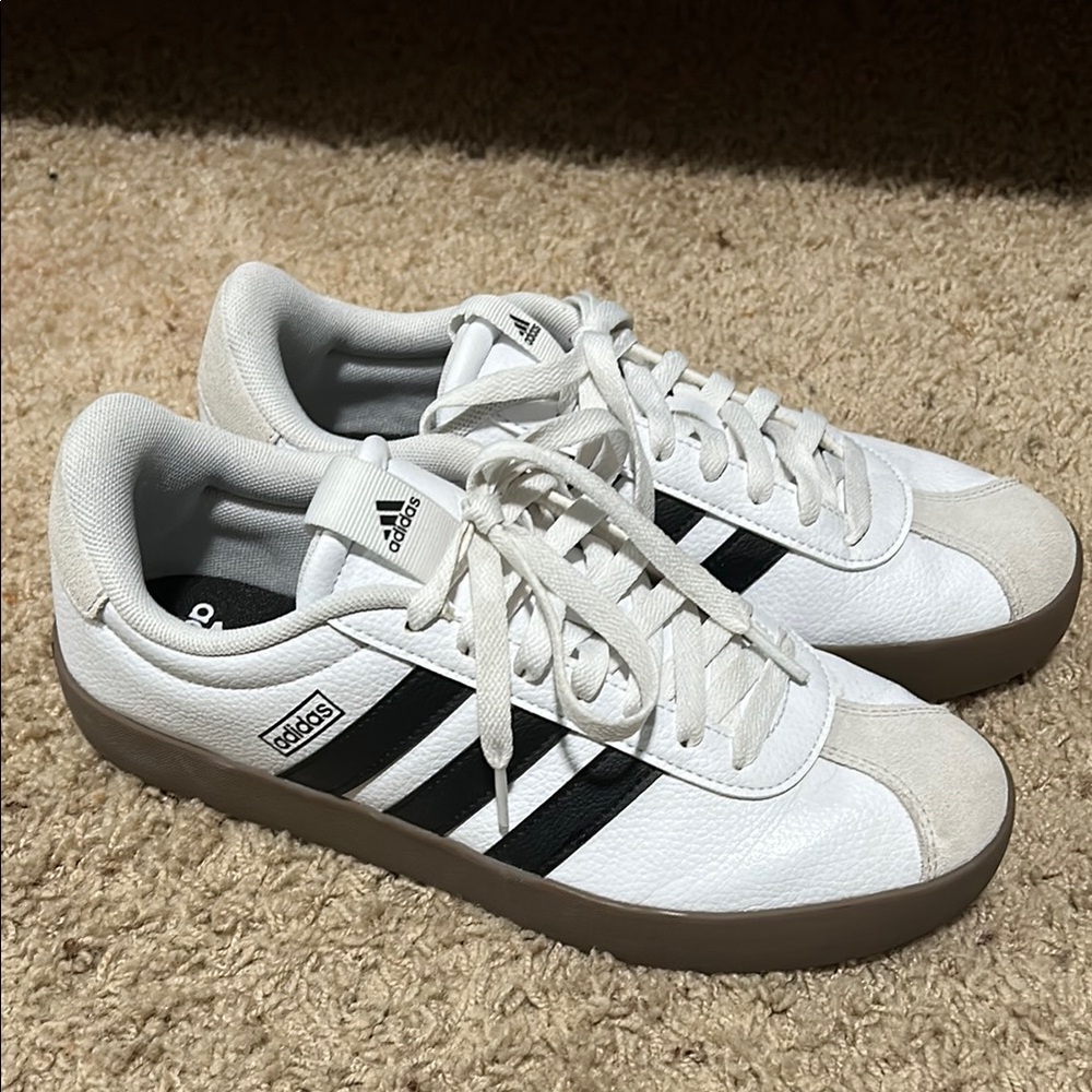 Adidas women’s White and Black VL court 3.0